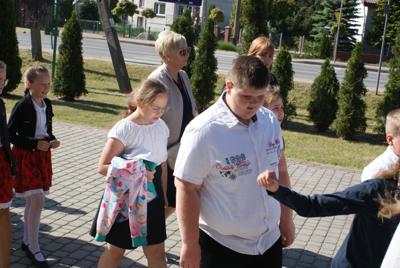 Nadanie nowego sztandaru dla szkoły w Gródku