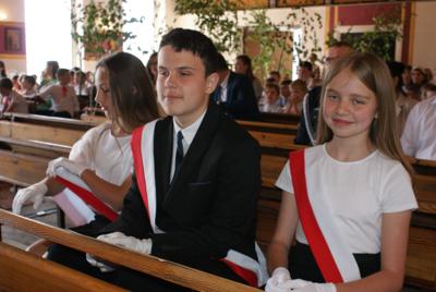 Nadanie nowego sztandaru dla szkoły w Gródku