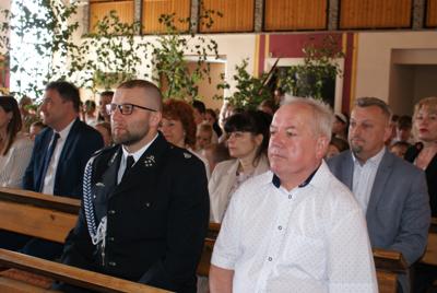 Nadanie nowego sztandaru dla szkoły w Gródku