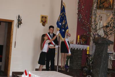 Nadanie nowego sztandaru dla szkoły w Gródku