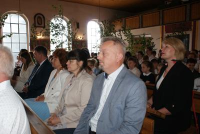 Nadanie nowego sztandaru dla szkoły w Gródku