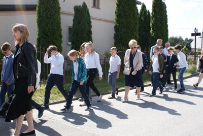 Nadanie nowego sztandaru dla szkoły w Gródku