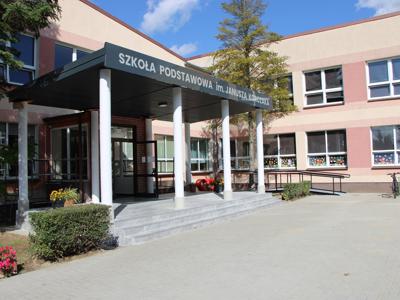 Modernizacja budynku Szkoły Podstawowej w Drzycimiu