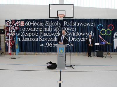 Uroczyste otwarcie budynku Hali Sportowej połączone z obchodami Jubileuszu 60-lecia Szkoły Podstawowej.