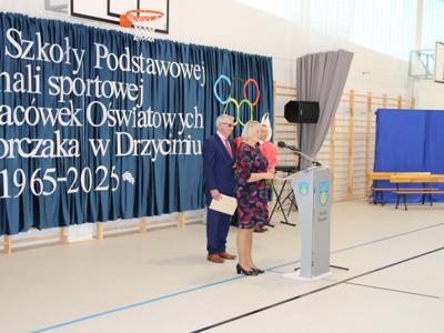 Uroczyste otwarcie budynku Hali Sportowej połączone z obchodami Jubileuszu 60-lecia Szkoły Podstawowej.