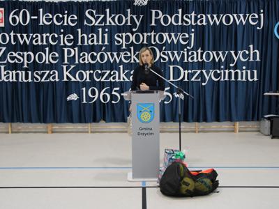 Uroczyste otwarcie budynku Hali Sportowej połączone z obchodami Jubileuszu 60-lecia Szkoły Podstawowej.