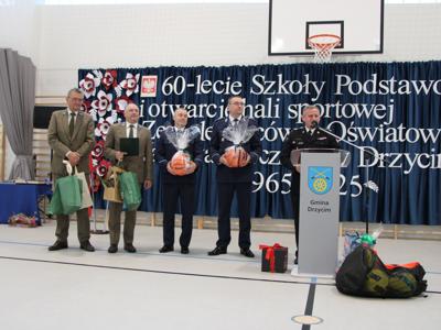 Uroczyste otwarcie budynku Hali Sportowej połączone z obchodami Jubileuszu 60-lecia Szkoły Podstawowej.