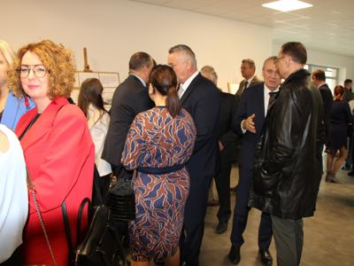 Uroczyste otwarcie budynku Hali Sportowej połączone z obchodami Jubileuszu 60-lecia Szkoły Podstawowej.