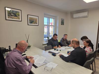 Podpisanie umowy na budowę drogi w Gródku