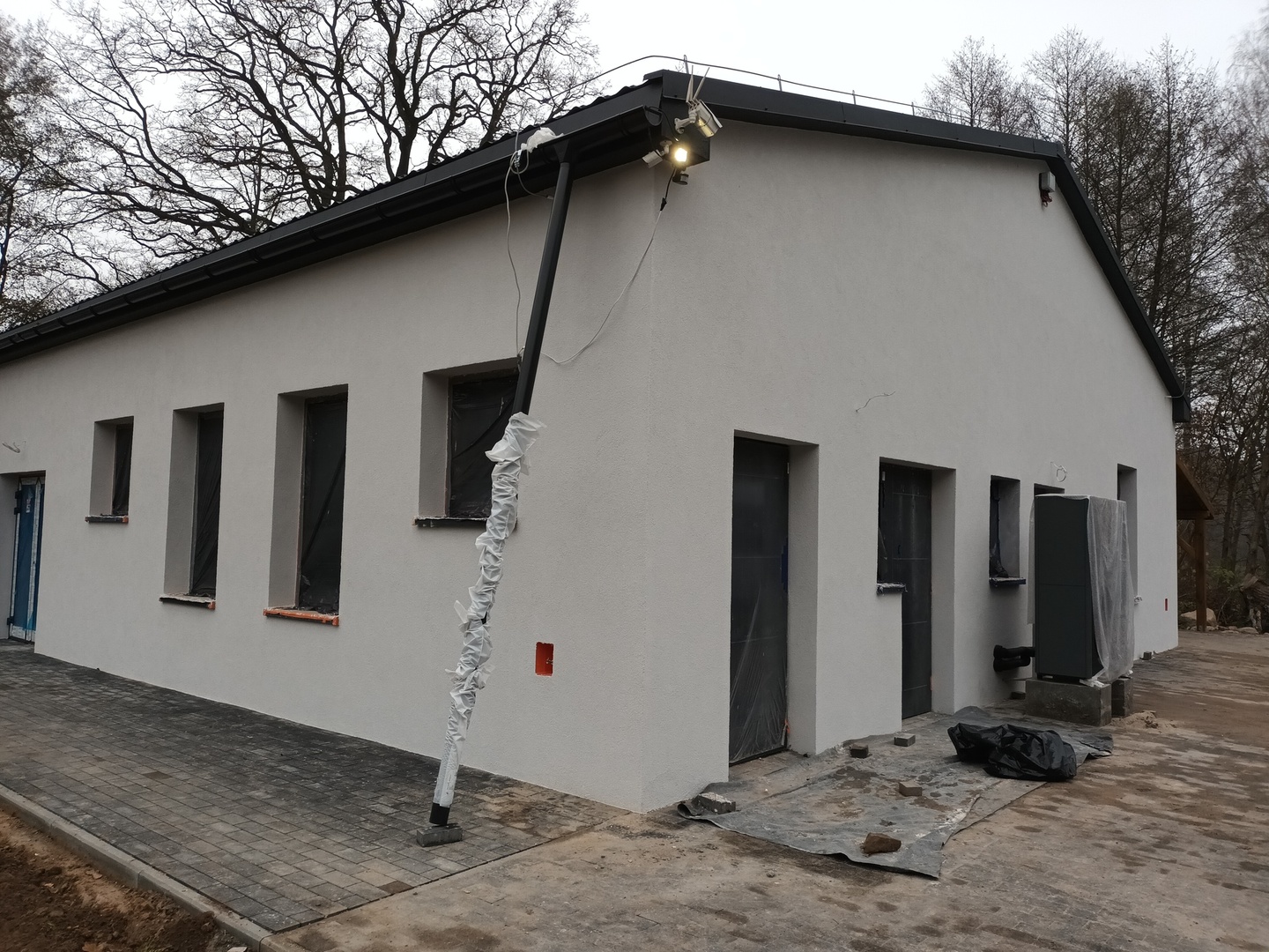 Przebudowa przystani kajakowej w miejscowości Gródek.  Przebudowa przystani kajakowej w miejscowości Gródek.