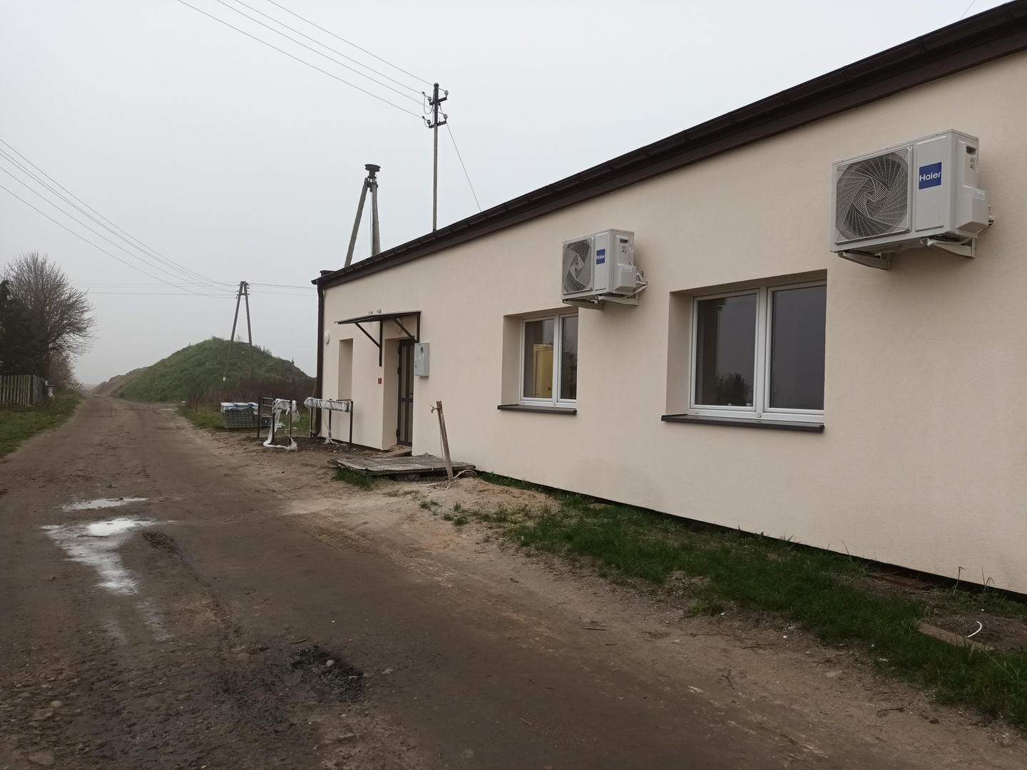 Modernizacja świetlicy wiejskiej w miejscowości Dąbrówka. Modernizacja świetlicy wiejskiej w miejscowości Dąbrówka.