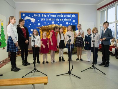 Przedstawia Scholkę z Drzycimia.