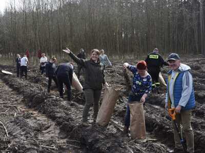 Ogólnopolska akcja „Łączą Nas Drzewa”.