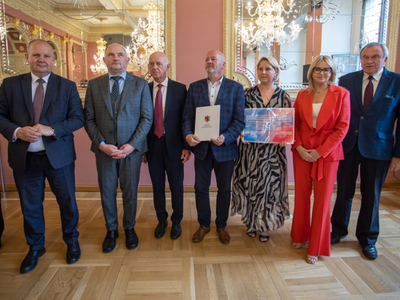 Uroczyste podpisanie umów w Urzędzie Marszałkowskim w Toruniu