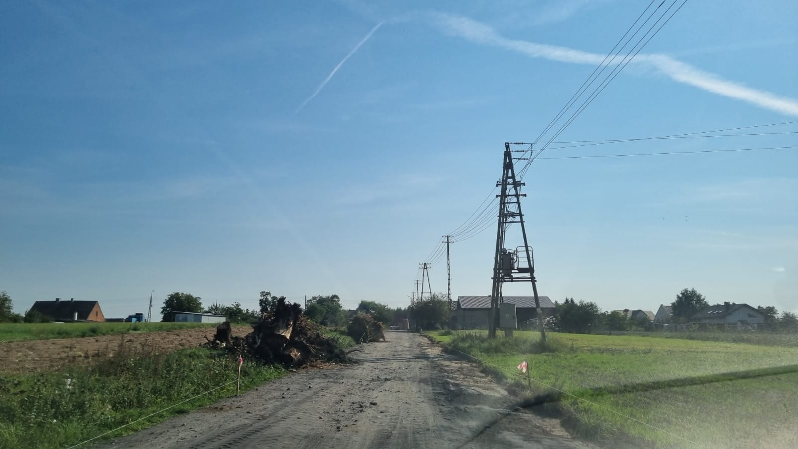 Budowa drogi gminnej na dz. nr 197, 212/1a, 280 w m. Sierosław