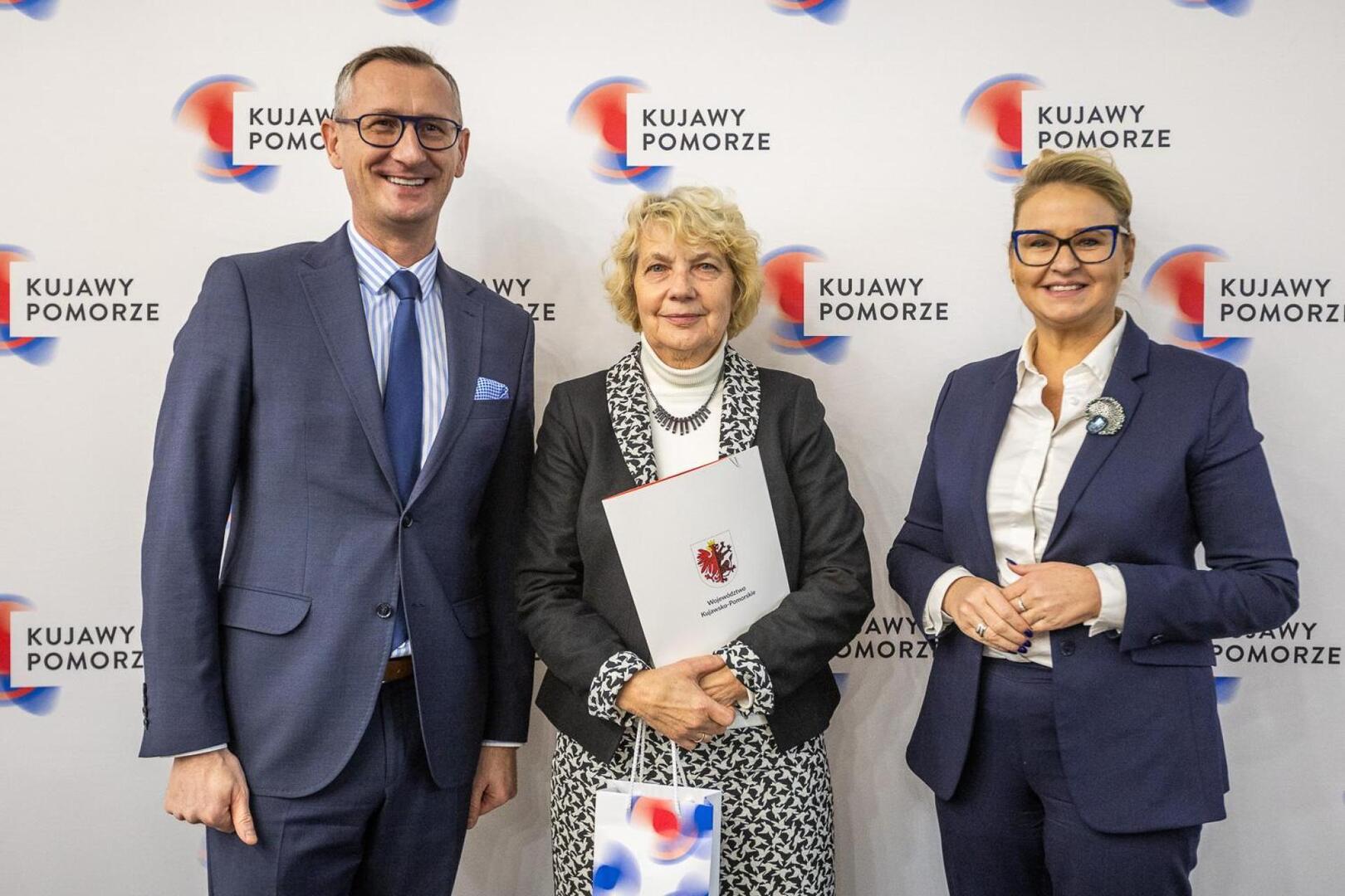 nagrodzeni i laureaci