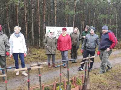 Sadzenie lasu w Nadleśnictwie Dąbrowa