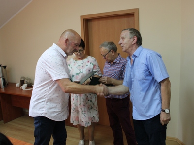 Gratulacje dla nowych sołtysów i pamiątkowe podziękowania dla ustępujących