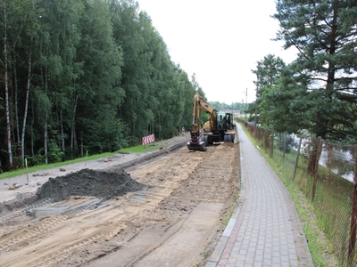 Trwają prace przy „Budowie drogi gminnej ul. Osiedlowej w Gródku”