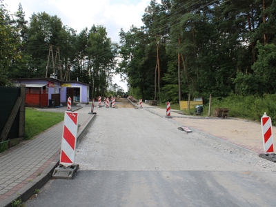 Trwają prace przy „Budowie drogi gminnej ul. Osiedlowej w Gródku”