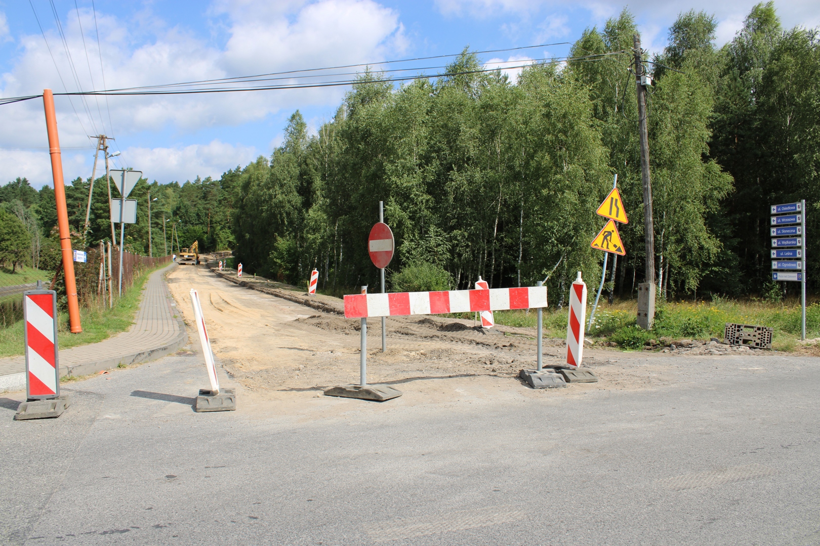 Trwają prace przy „Budowie drogi gminnej ul. Osiedlowej w Gródku”