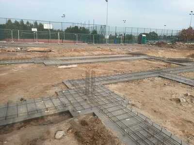 Budowa Hali Sportowej w Drzycimiu - wylane pierwsze fundamenty.