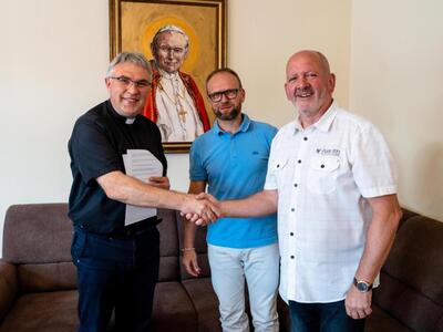 Podpisanie umowy na roboty w Kościele w Drzycimiu