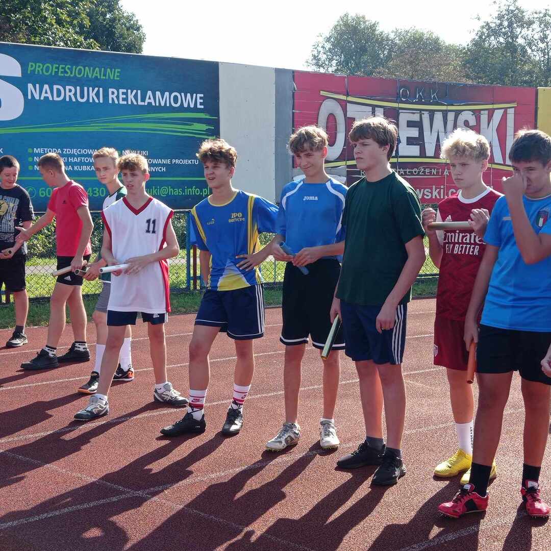 „Festiwal Sztafet” z udziałem uczniów ZPO im. Janusza Korczaka w Drzycimiu