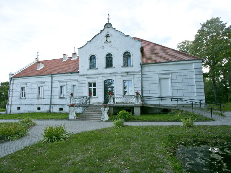 Pałac w Golubiach