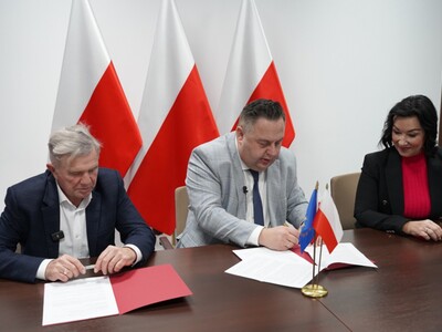 Podpisanie umowy użyczenia