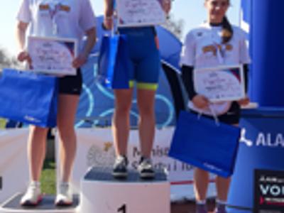 Pływacy na podium