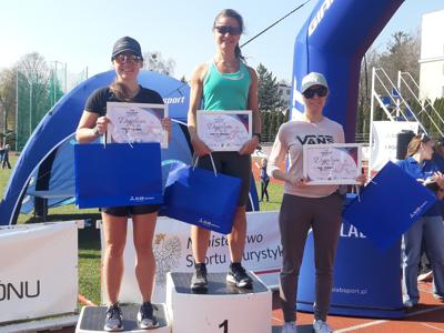 Pływacy na podium