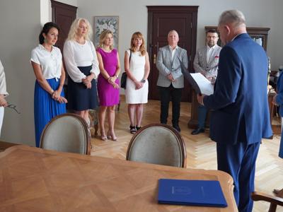 Awanse nauczycielek