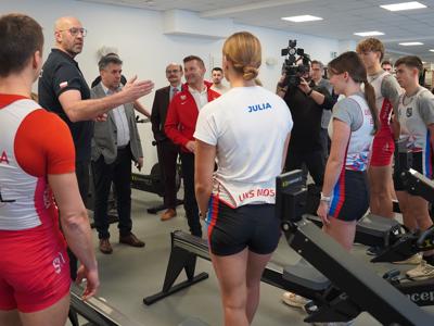 Minister sportu w MOS-ie