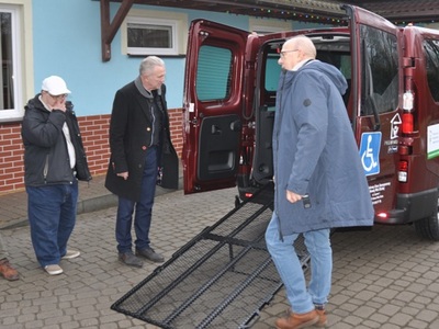 Nowy samochód do przewozu osób niepełnosprawnych