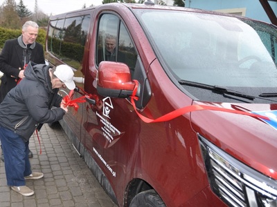 Nowy samochód do przewozu osób niepełnosprawnych