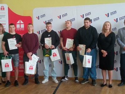 Sukces uczniów w turnieju budowlanym