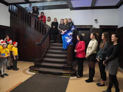 Mali kolędnicy w starostwie