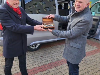 Nowy samochód do przewozu osób niepełnosprawnych
