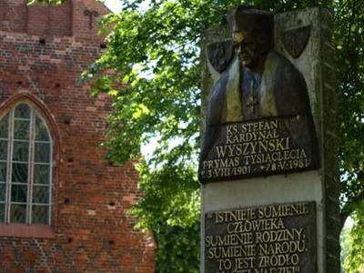 Pomnik księdza kardynała Stefana Wyszyńskiego