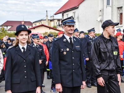 Przekazanie promes dla Młodzieżowych Drużyn Pożarniczych
