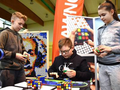 I Mistrzostwa Sławna w układaniu kostki rubika
