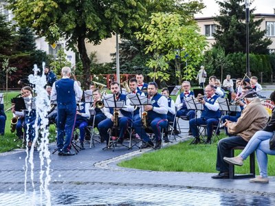 Koncert przy fontannie
