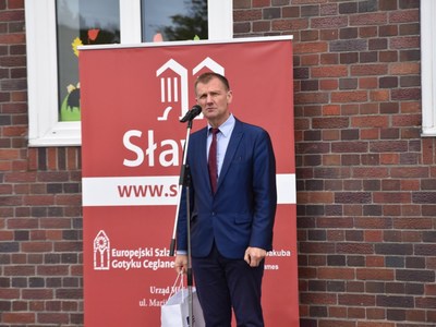 Symboliczne otwarcie zmodernizowanego budynku SP2