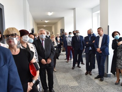 Symboliczne otwarcie zmodernizowanego budynku SP2
