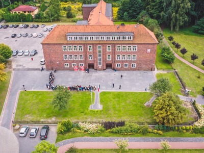 Symboliczne otwarcie zmodernizowanego budynku SP2