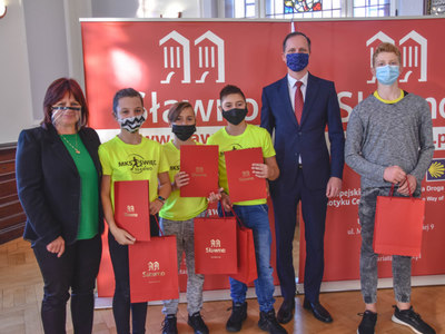 Gratulacje dla zawodników MKS Święc Sławno