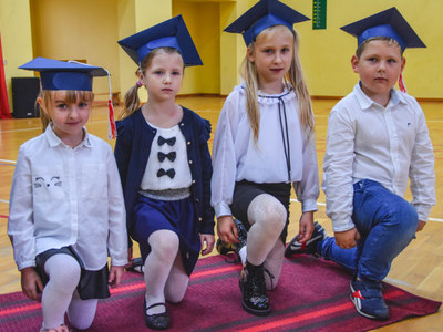 Ślubowanie klas pierwszych w Szkole Podstawowej nr 2 w Sławnie