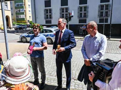 Symboliczne przekazanie klucza do miasta – Juwenalia UTW Sławno 2025