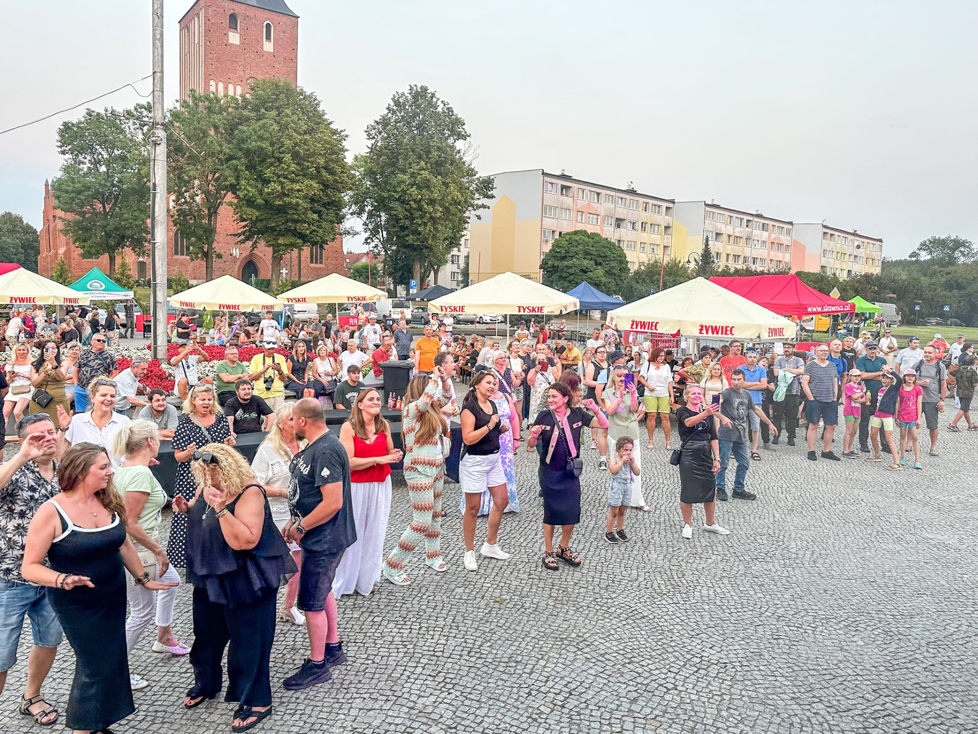 Letnia Biesiada Smaków w Sławnie – smak, muzyka i dobra zabawa!